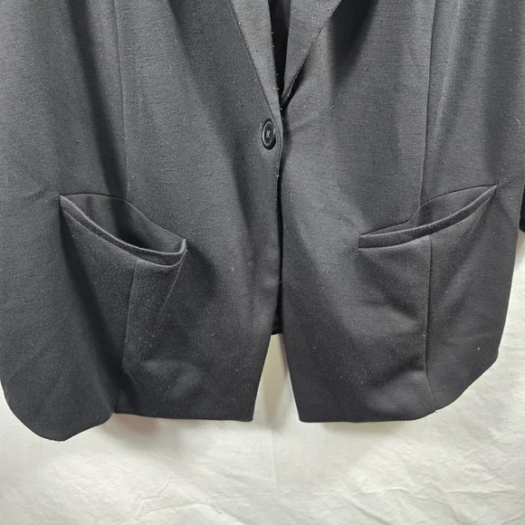Torrid Black Women's Plus Blazer Size 2X Pockets - Picture 4 of 7